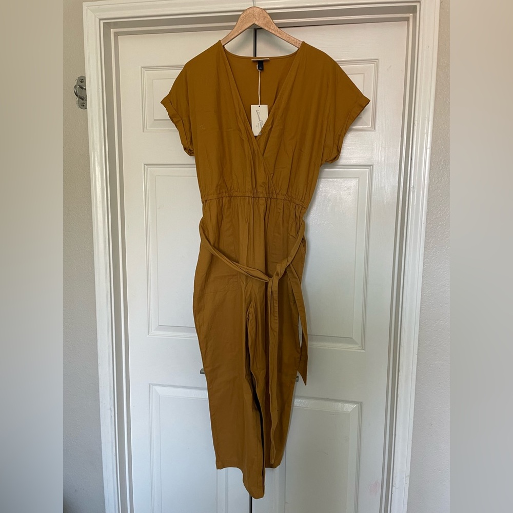 Universal Threads Target Jumpsuit. NWT.